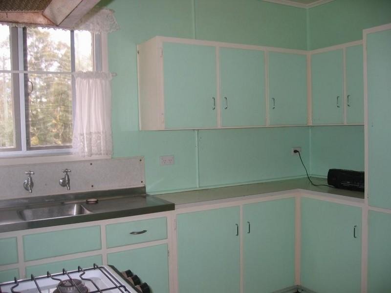 4 Sykes Road, Glenwood QLD 4570