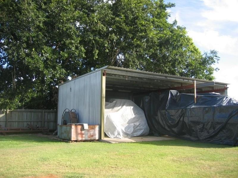 15 Araluen Terrace, Monkland QLD 4570