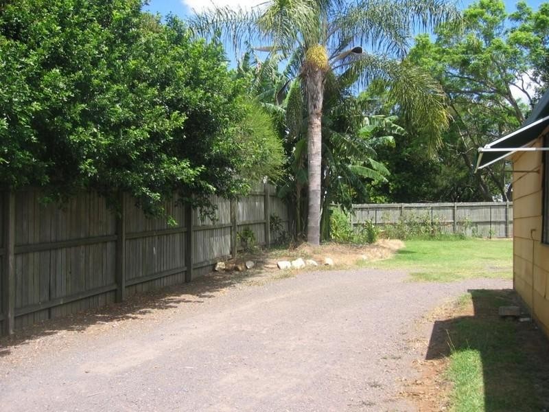 15 Araluen Terrace, Monkland QLD 4570