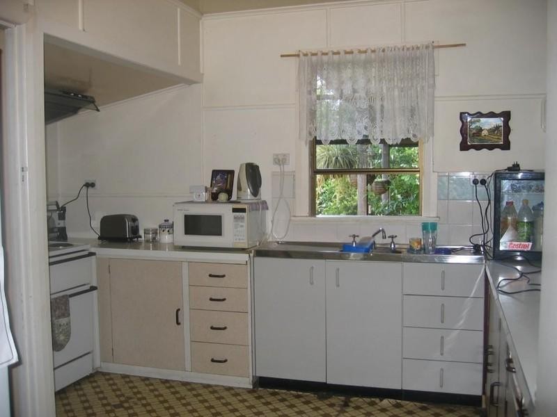 15 Araluen Terrace, Monkland QLD 4570