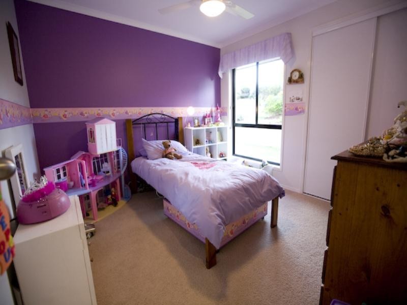 5 Petrie Court, Southside QLD 4570