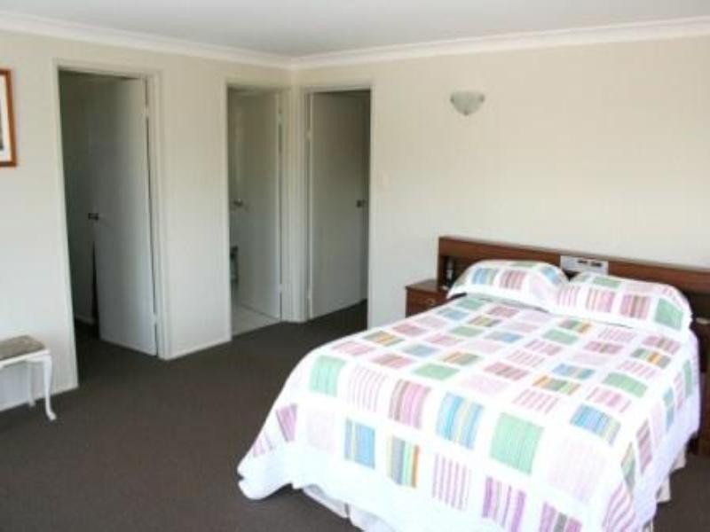 120 Bayside Road, Cooloola Cove QLD 4580