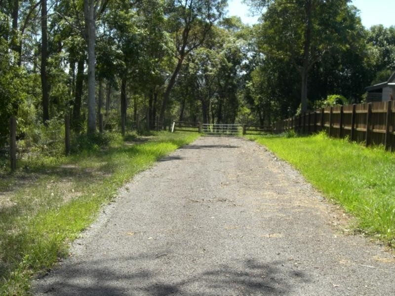 3 Grecian Bends Road, Greens Creek QLD 4570