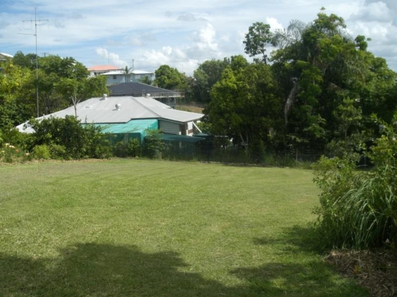 42 Calton Terrace, Gympie QLD 4570