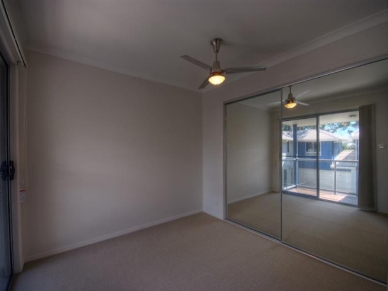 2/26 Esplanade, Tin Can Bay QLD 4580