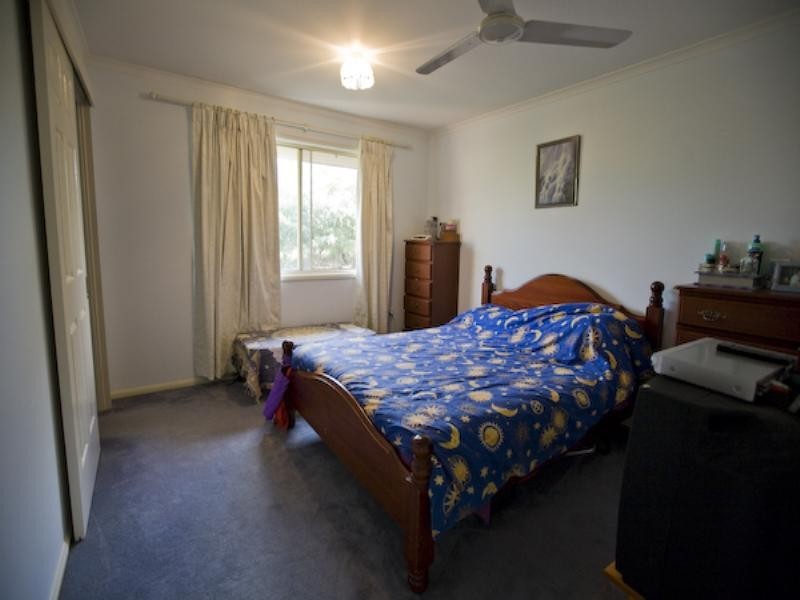 11 Charles Place, Curra QLD 4570