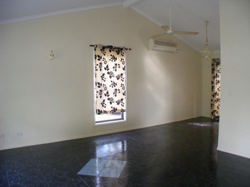 9 Stephenson, Monkland QLD 4570