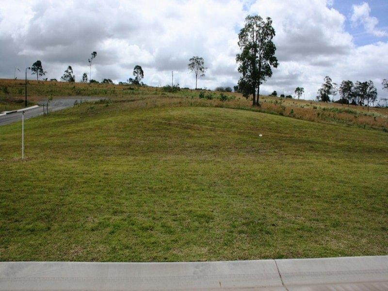 7 Golf Links Circle, Gympie QLD 4570