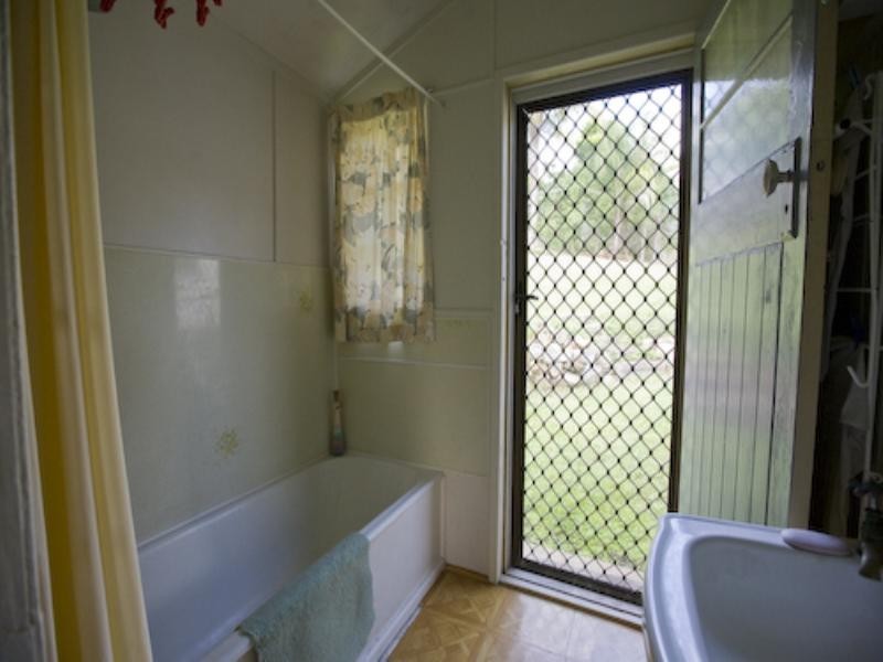 17 Caledonian Hill, Gympie QLD 4570