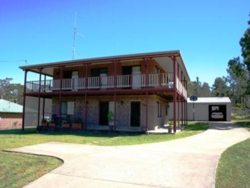 18 Endeavour Drive, Cooloola Cove QLD 4580