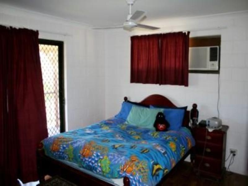 18 Endeavour Drive, Cooloola Cove QLD 4580