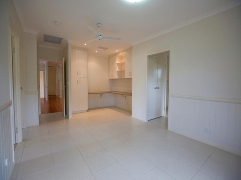 11 Topaz Court, Southside QLD 4570