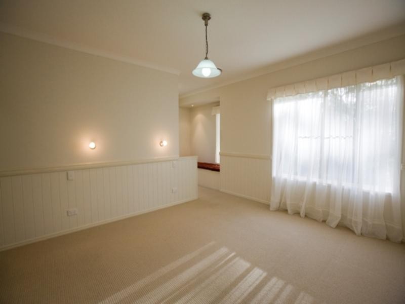 11 Topaz Court, Southside QLD 4570