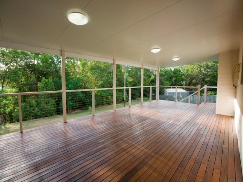 11 Topaz Court, Southside QLD 4570