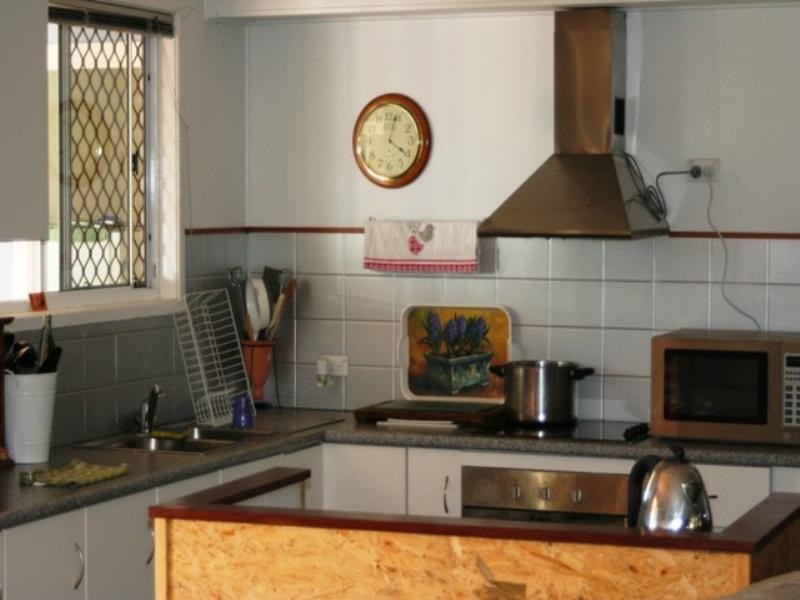 72 Bayside Road, Cooloola Cove QLD 4580