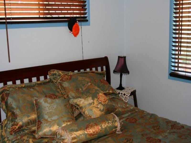 72 Bayside Road, Cooloola Cove QLD 4580