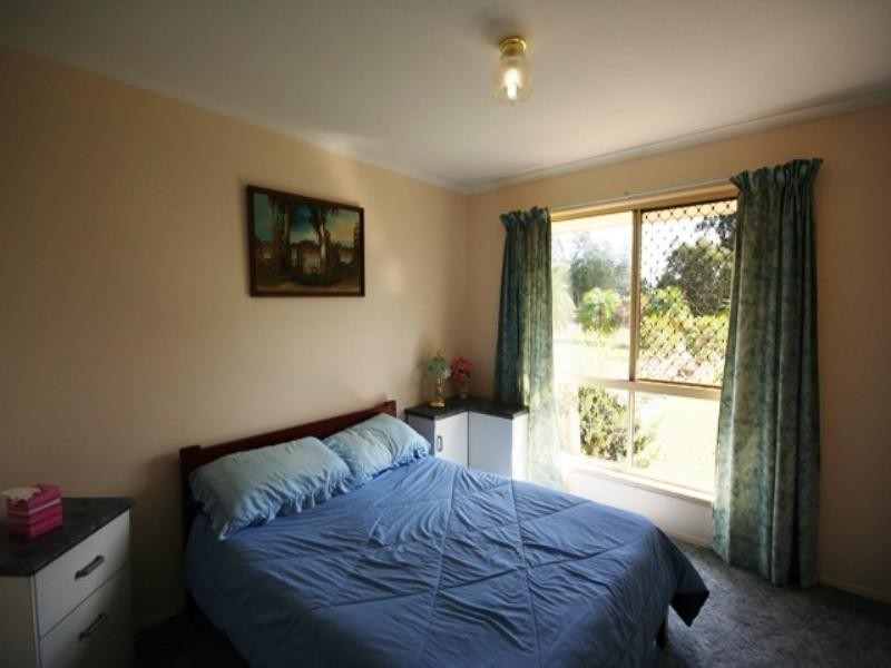 5 Titanic Court, Cooloola Cove QLD 4580
