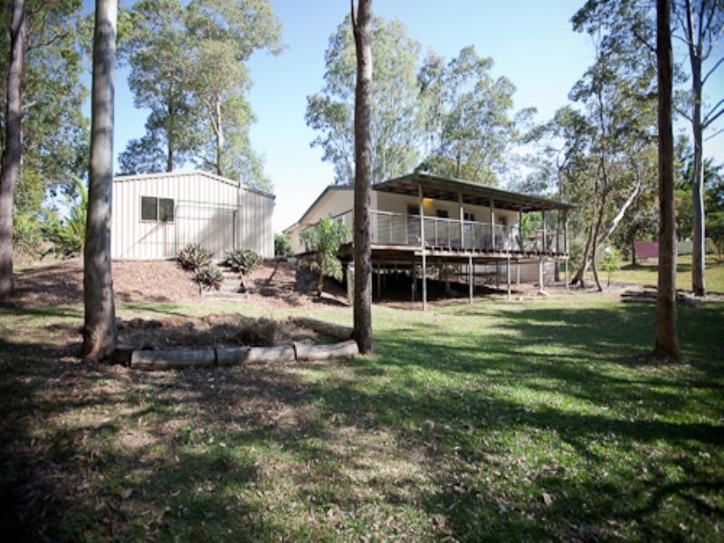 12 Heaviside Street, Neerdie QLD 4570