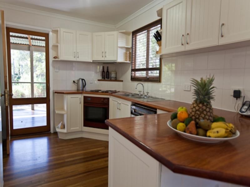 12 Heaviside Street, Neerdie QLD 4570