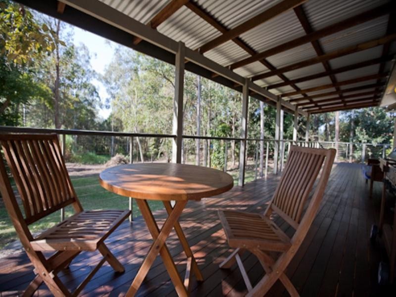 12 Heaviside Street, Neerdie QLD 4570