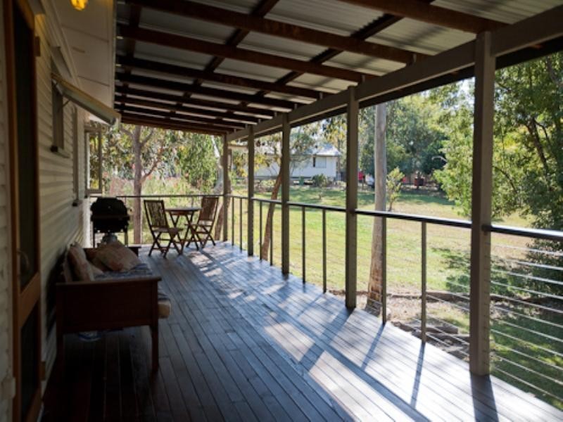 12 Heaviside Street, Neerdie QLD 4570