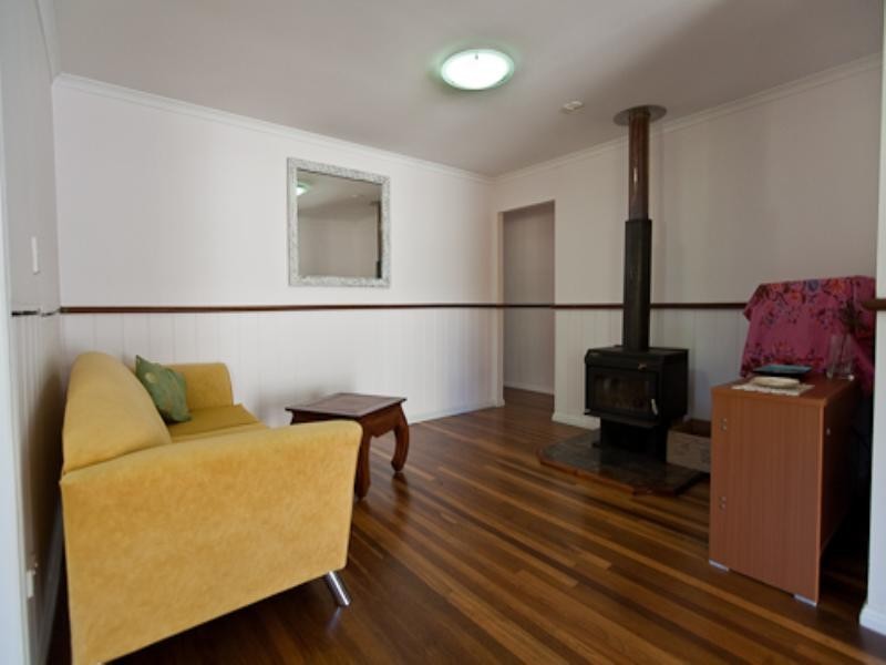 12 Heaviside Street, Neerdie QLD 4570