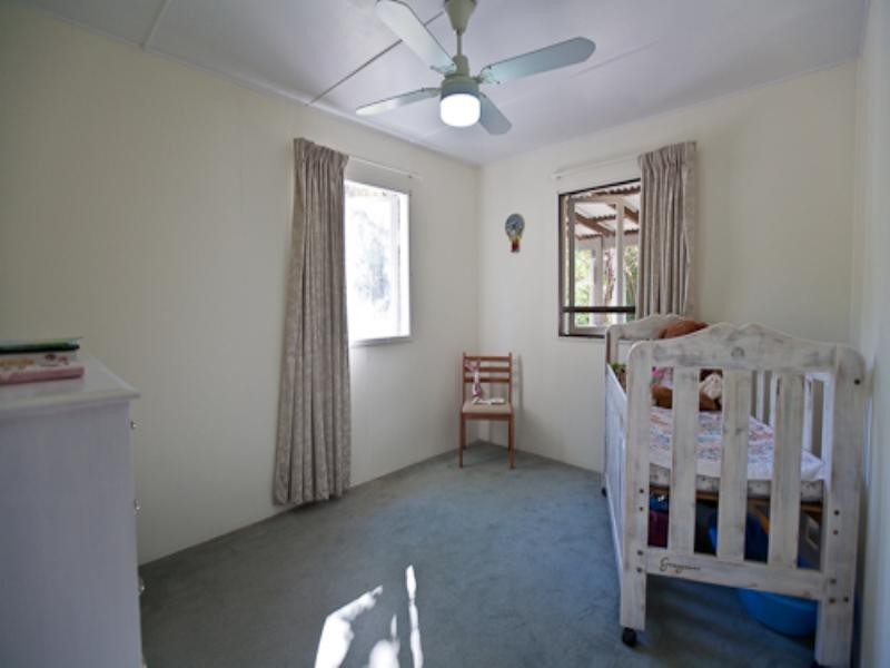 12 Heaviside Street, Neerdie QLD 4570