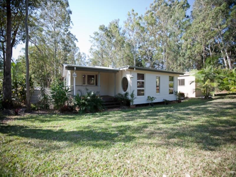 12 Heaviside Street, Neerdie QLD 4570