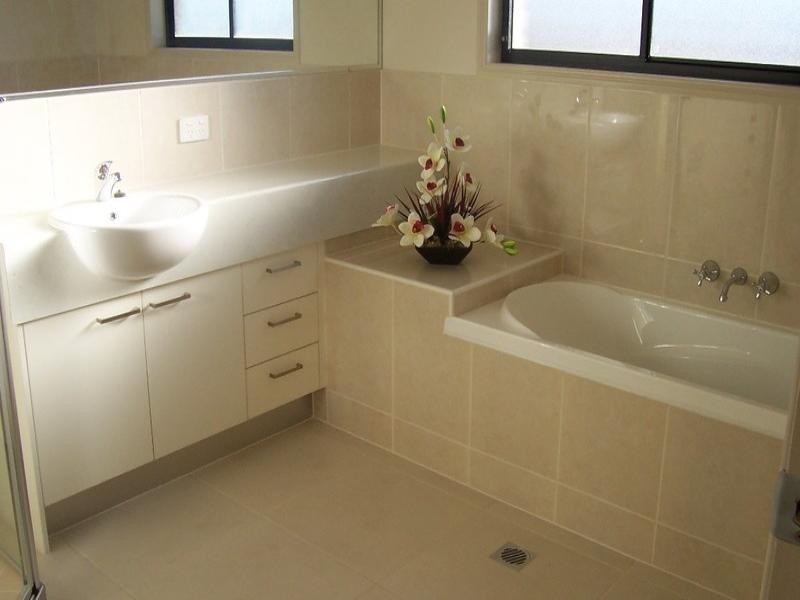 2 Chairmans Close, Jones Hill QLD 4570