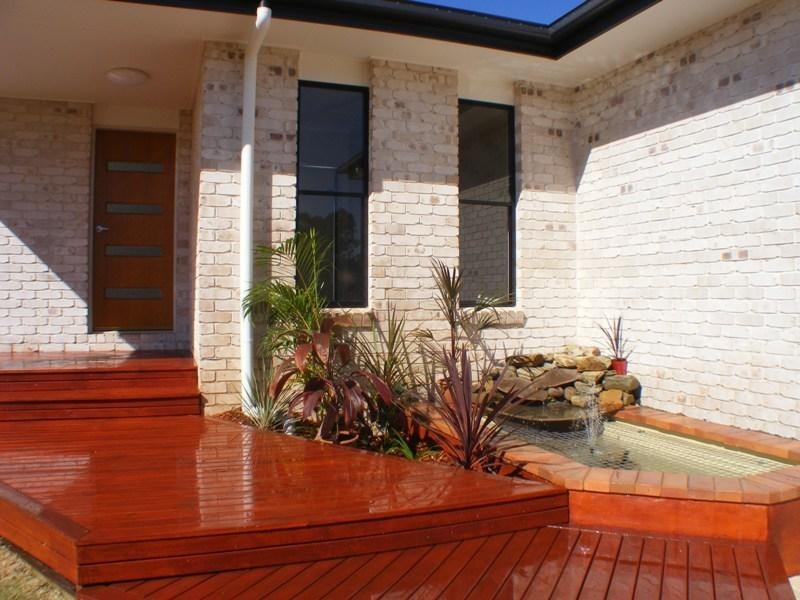 2 Chairmans Close, Jones Hill QLD 4570