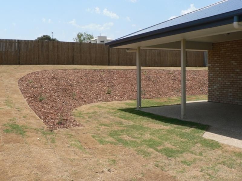 12 Managers Court, Jones Hill QLD 4570