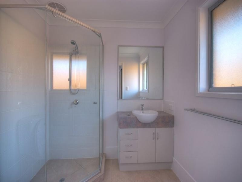 12 Managers Court, Jones Hill QLD 4570