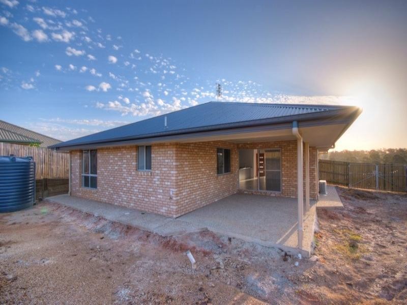 12 Managers Court, Jones Hill QLD 4570