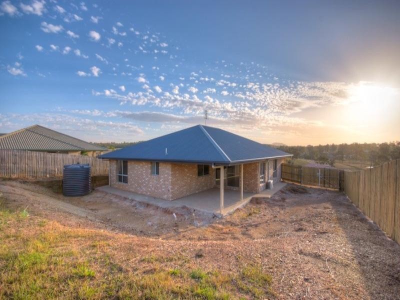 12 Managers Court, Jones Hill QLD 4570