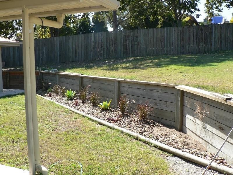 10 Bishop Court, Southside QLD 4570