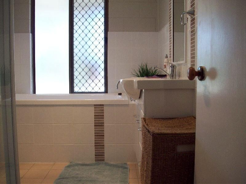 Glastonbury QLD 4570