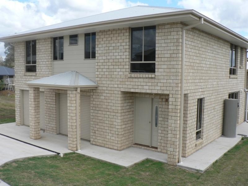 16 Hilltop Avenue, Southside QLD 4570