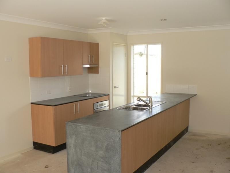 16 Hilltop Avenue, Southside QLD 4570