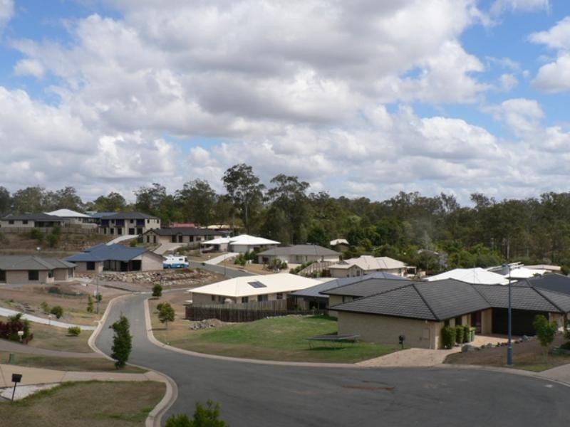 16 Hilltop Avenue, Southside QLD 4570