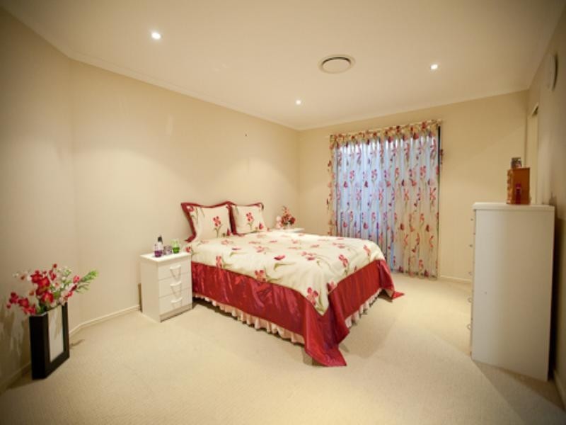 13 Hilltop Avenue, Southside QLD 4570