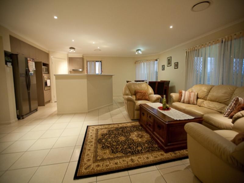 13 Hilltop Avenue, Southside QLD 4570