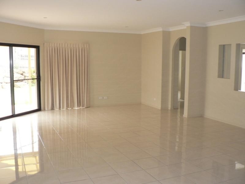 8 Eagleview Close, Gympie QLD 4570