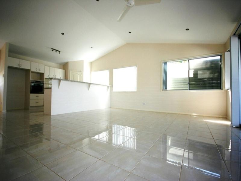 2/148 Toolara Road, Tin Can Bay QLD 4580