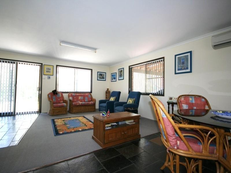 8 Manooka Drive, Rainbow Beach QLD 4581