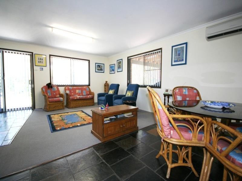 8 Manooka Drive, Rainbow Beach QLD 4581