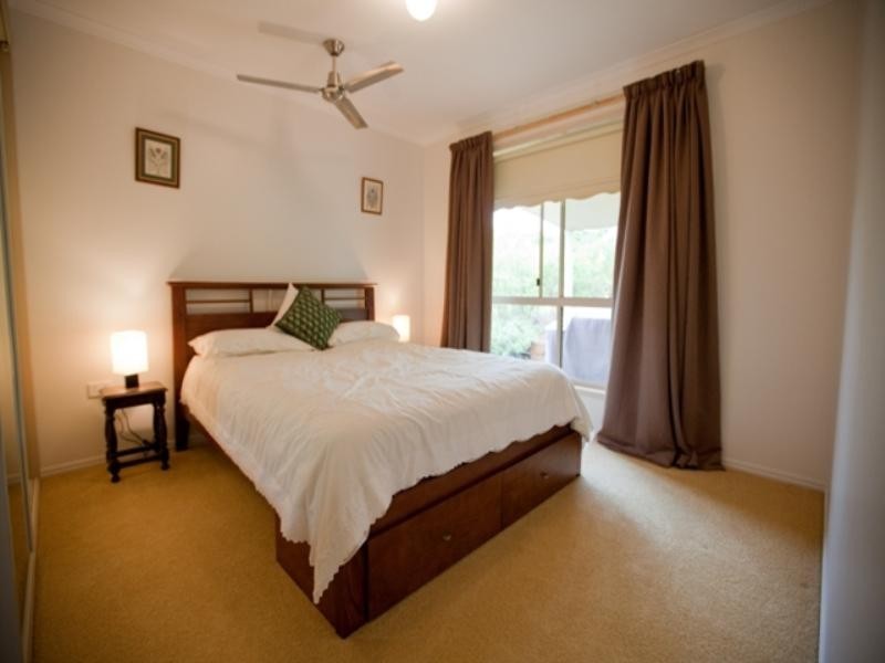 6 Henry Parkes Drive, Southside QLD 4570