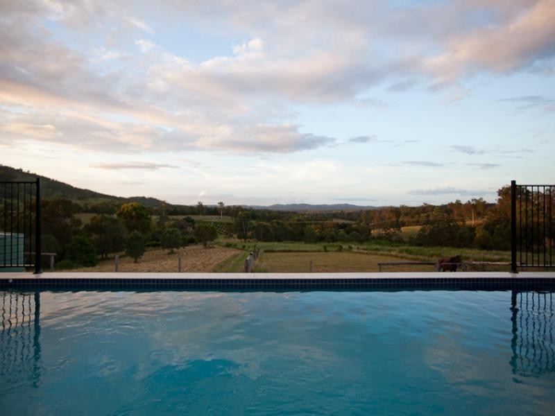 12 Tipping Road, Chatsworth QLD 4570