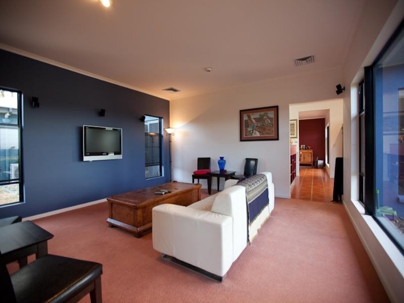 12 Tipping Road, Chatsworth QLD 4570