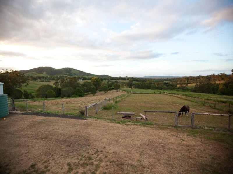 12 Tipping Road, Chatsworth QLD 4570