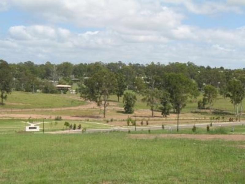 27 Directors Circuit, Jones Hill QLD 4570